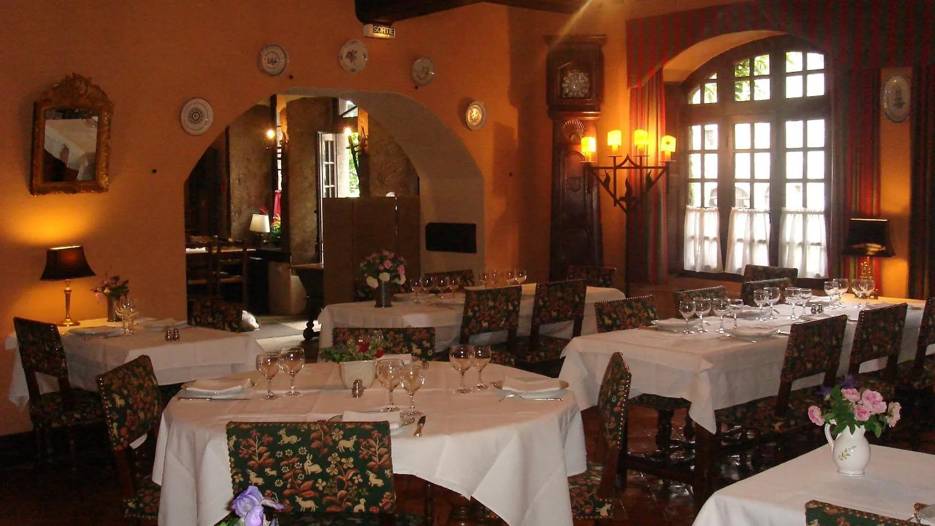 Hotel Hostellerie Du Vieux Perouges