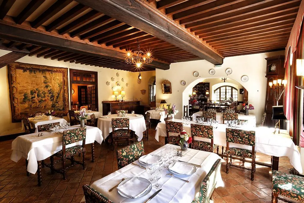 Hostellerie Du Vieux Perouges France