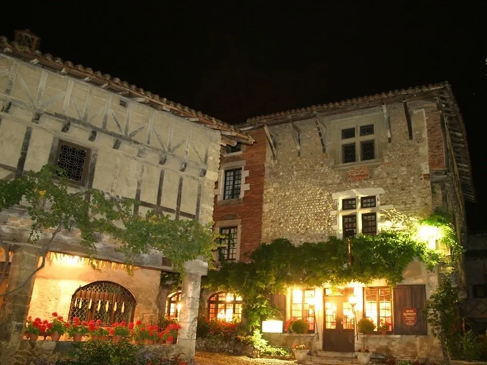 Hostellerie Du Vieux Pérouges 0*,  Frankrijk