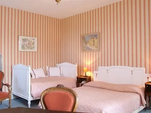 Hostellerie Du Vieux Perouges 2*,
