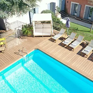 https://les-jardins-de-cassis.fr-provencehotel.com