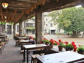 Hostellerie Du Vieux Pérouges