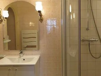 Hostellerie du Vieux Pérouges